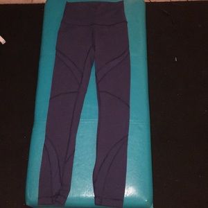 Lululemon mesh navy leggings size 2